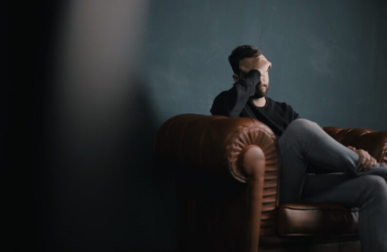 Forståelse af Helbredsangst: En Mental Udfordring, der Kan Overvindes